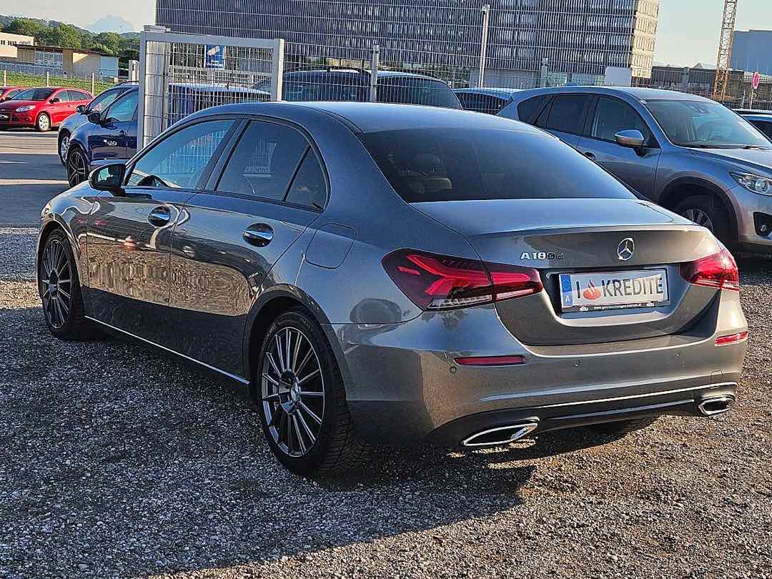 Foto 7: Mercedes-Benz A-Klasse A 180 d Limousine Automatik / Top Ausstattung