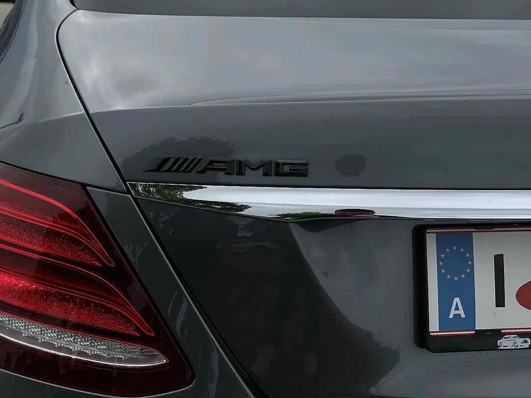 Foto 9: Mercedes-Benz E-Klasse E 220 d AMG Line 4Matic TOP AUSSTATTUNG