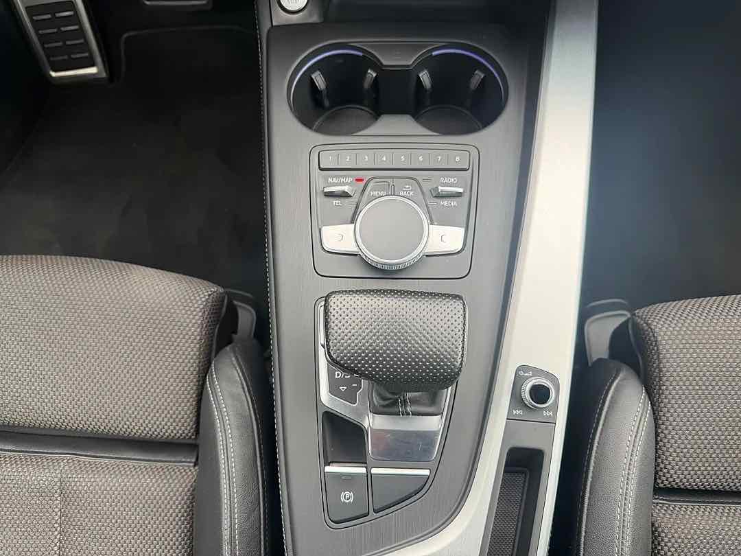 Foto 13: Audi A4 Avant 3,0 TDI S-Line quattro Sport S-tronic