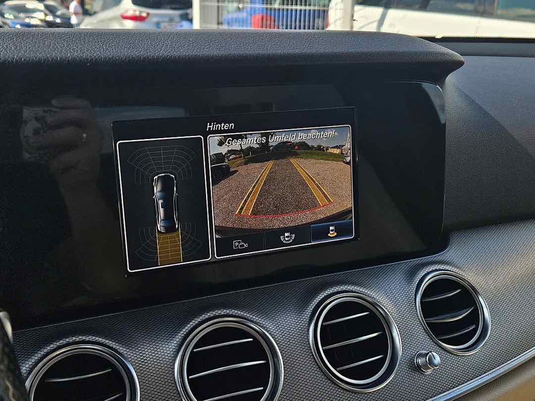 Foto 15: Mercedes-Benz E-Klasse E 350 Aut.