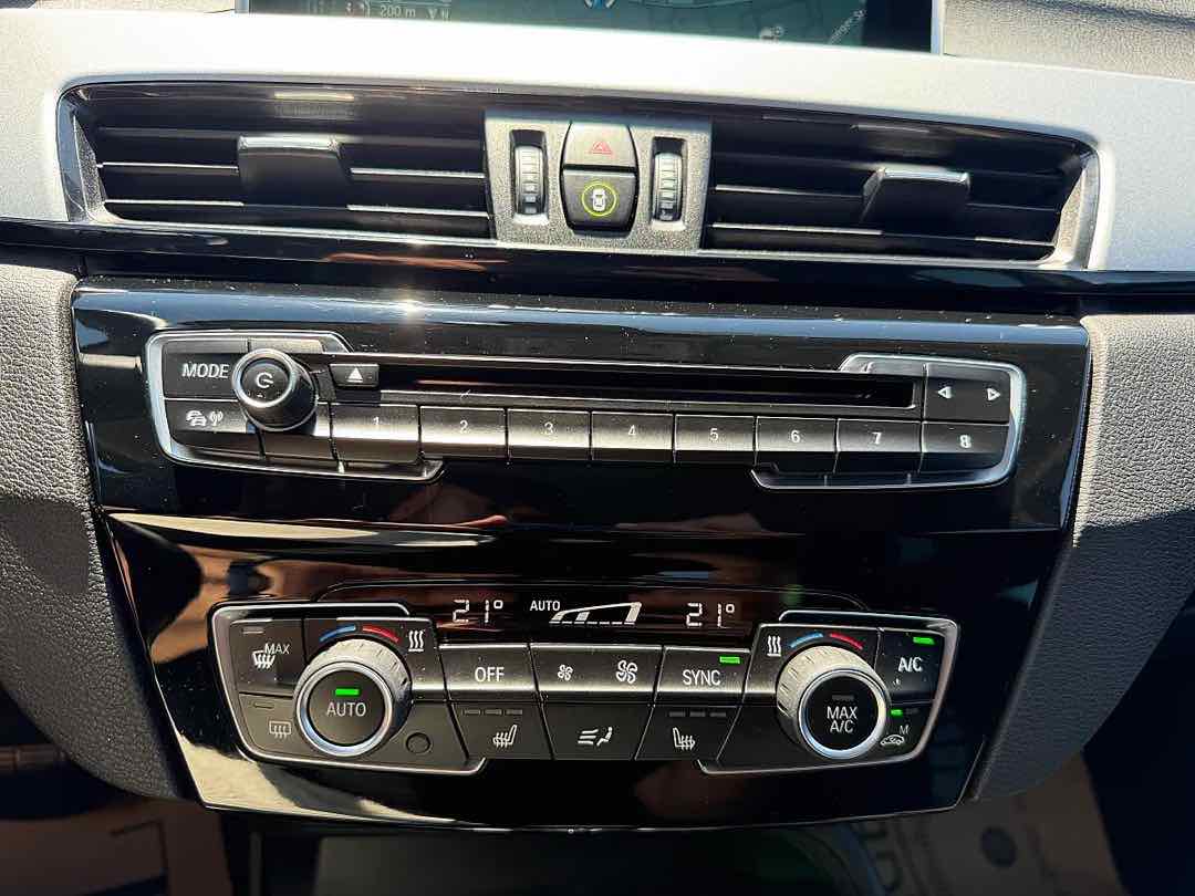 Foto 14: BMW X1 sDrive18d Advantage Aut.