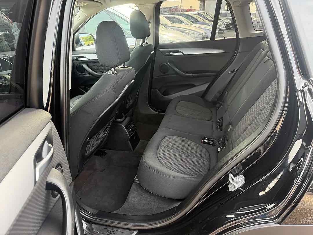 Foto 15: BMW X1 xDrive18d Advantage Aut.