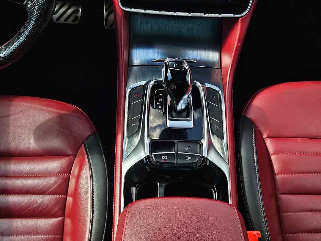 Foto 12: MG EHS 1,5T GDI PHEV Luxury Aut.