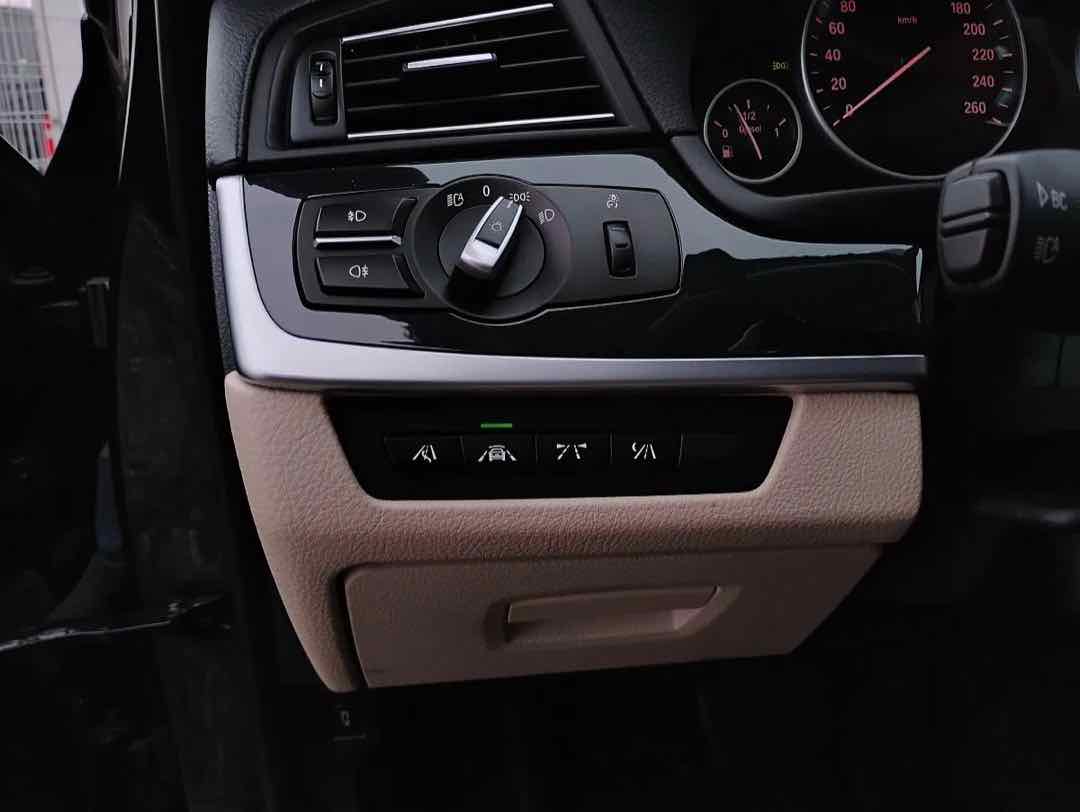 Foto 15: BMW 5er-Reihe 530d xDrive Touring Aut.