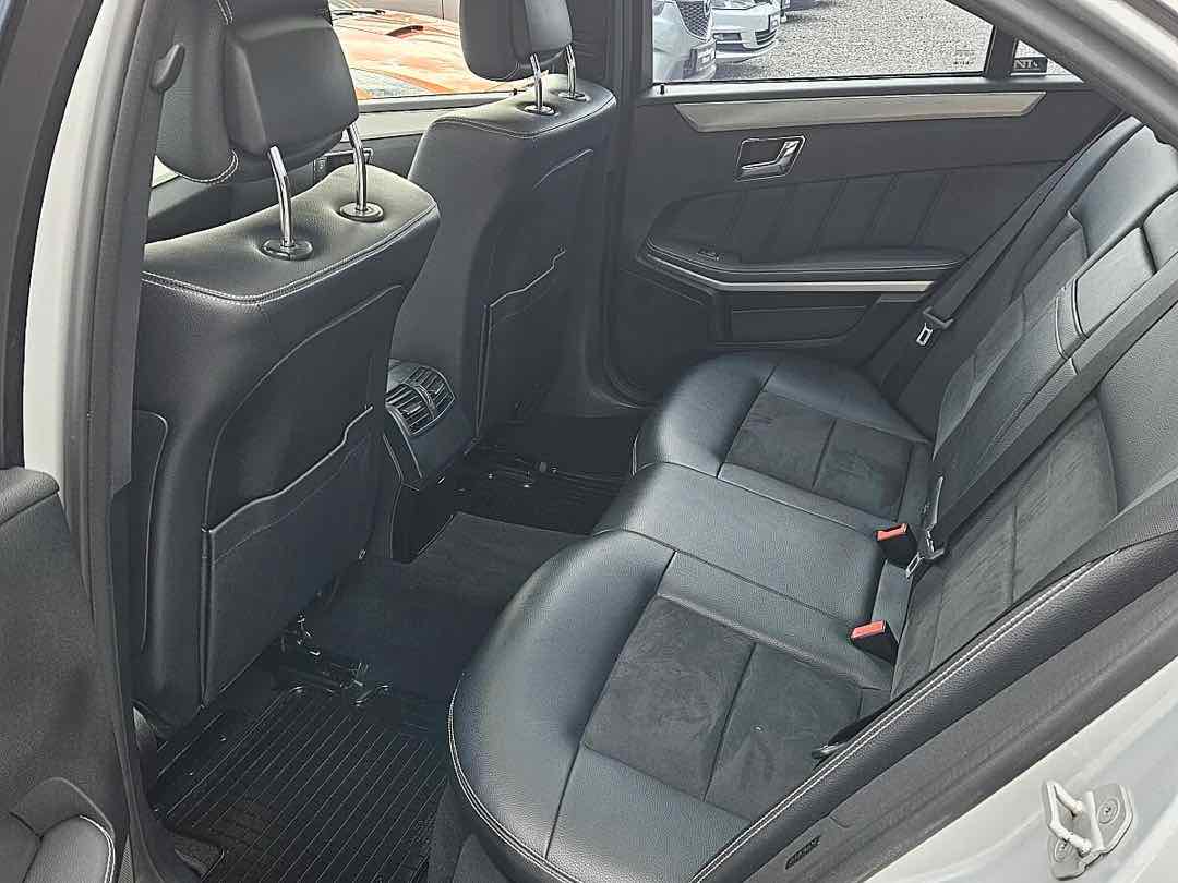 Foto 14: Mercedes-Benz E-Klasse E 350 CDI AMG-Line Vollausstattung!