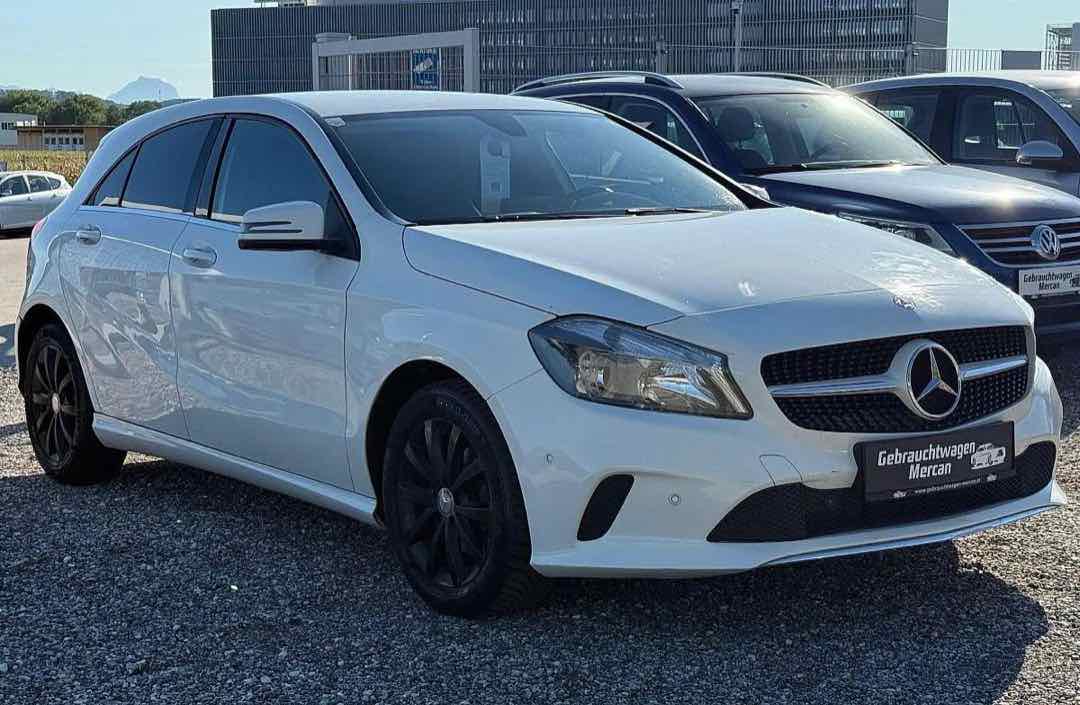 Foto 3: Mercedes-Benz A-Klasse A 180 d Aut.
