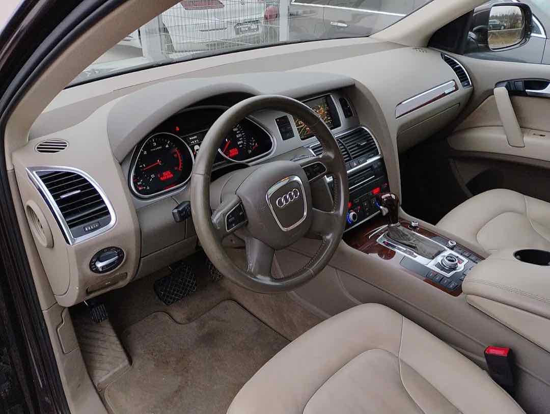 Foto 12: Audi Q7 3,0 TDI quattro DPF Tiptronic